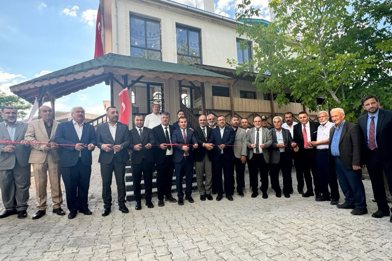 Akçadağ Mescid-İ Aksa Camii ibadete açıldı