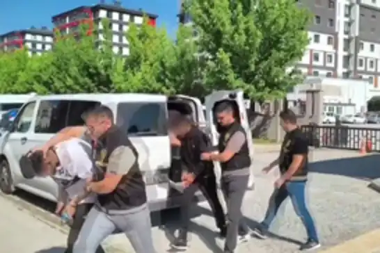 Afyonkarahisar’da 7,5 milyon liralık dolandırıcılık operasyonu: 2 kişi tutuklandı