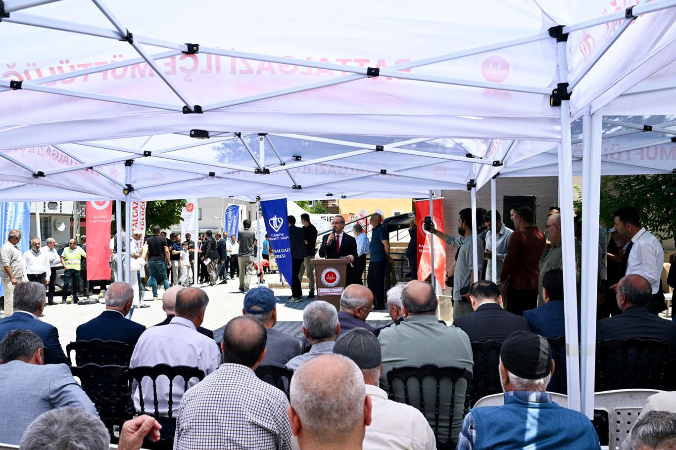 Hacı Hüseyin Kölük Camii dualarla ibadete açıldı