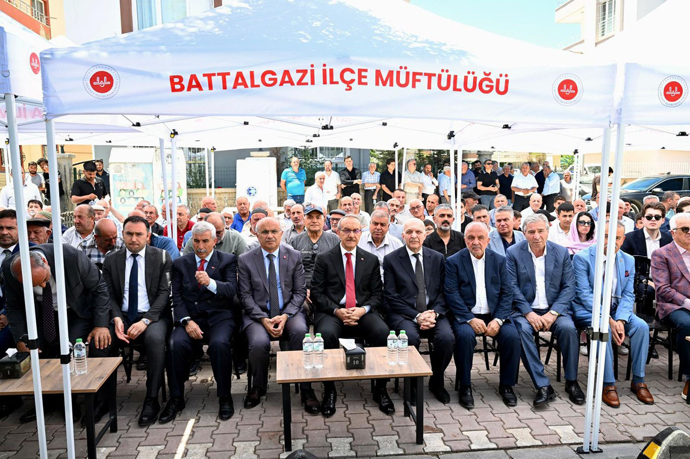 Hacı Hüseyin Kölük Camii dualarla ibadete açıldı