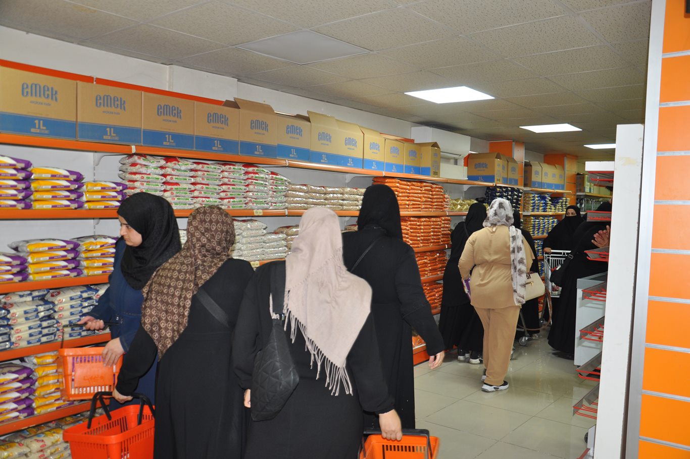 Bursa Umut Kervanı sosyal marketiyle yüzlerce ailenin ihtiyacını karşıladı