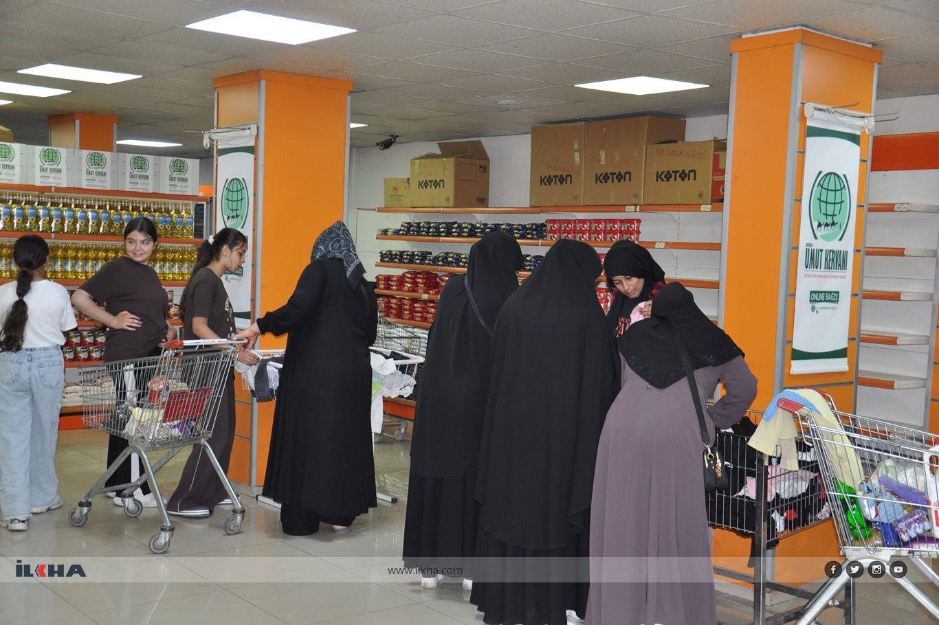 قافلة الأمل
