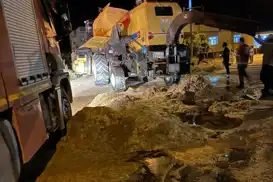 Mardin’de biçerdöverden çıkan kıvılcımların yol açtığı yangında 4 ton saman zarar gördü