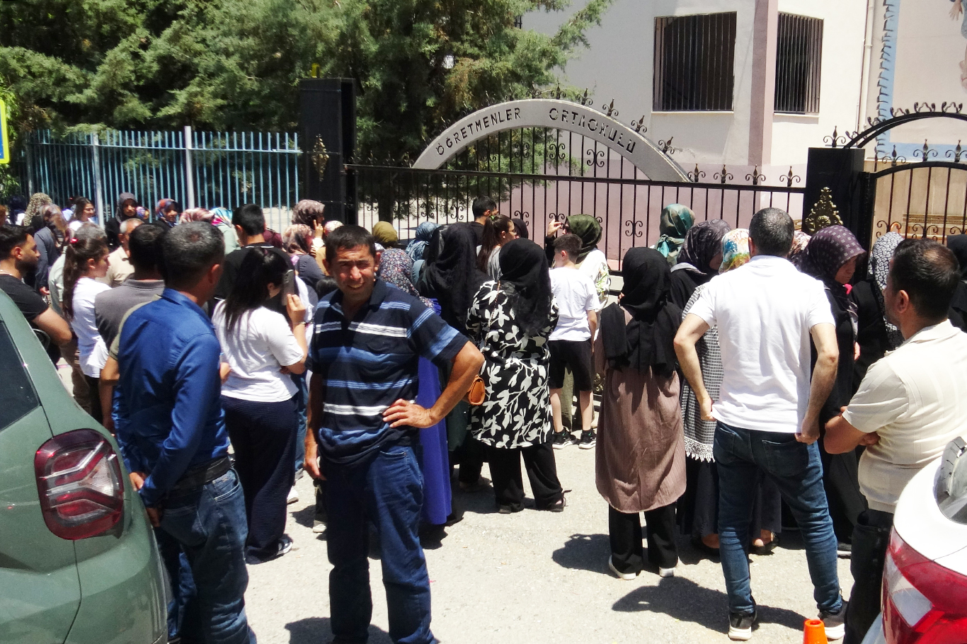 LGS'ye giren öğrenciler: Türkçe uzundu, matematik zorladı