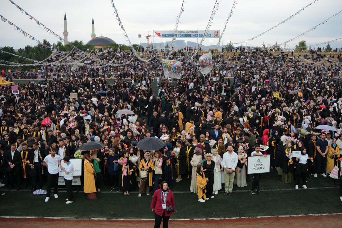 İnönü Üniversitesi mezunlarını uğurladı