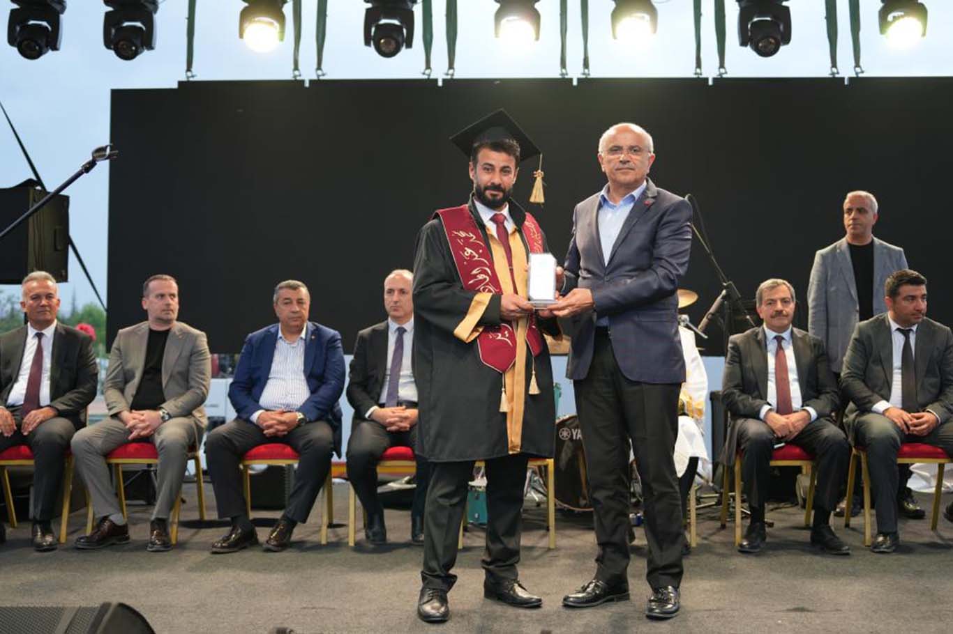 İnönü Üniversitesi mezunlarını uğurladı