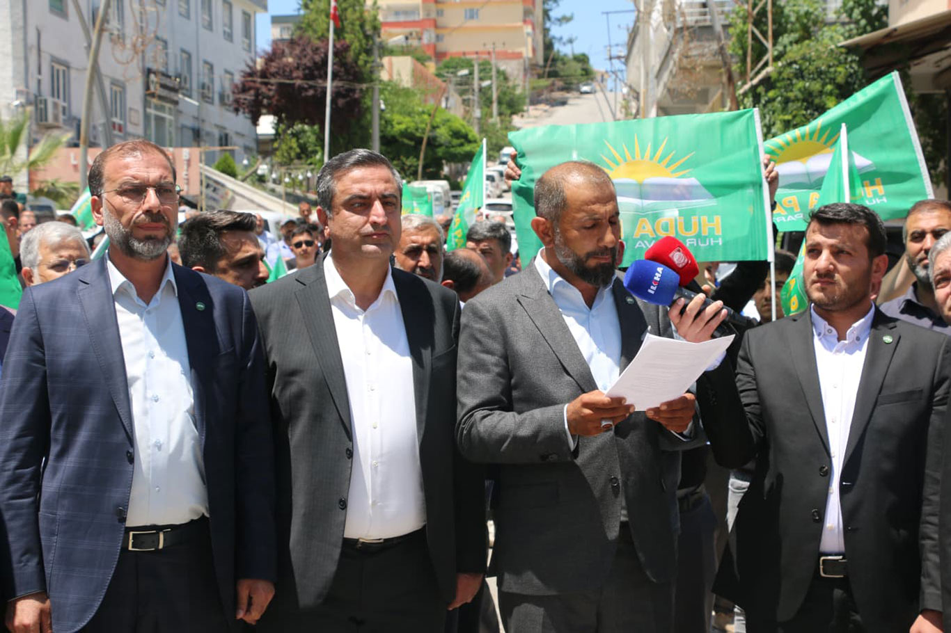 Bozova Belediyesi'nin skandal kararına HÜDA PAR'dan tepki