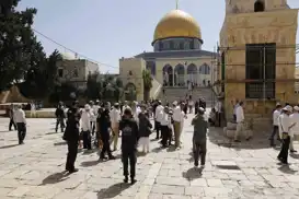 جولەکەکانی سەهیۆنی هەڵکوتانە سەر مزگەوتی ئەقسا