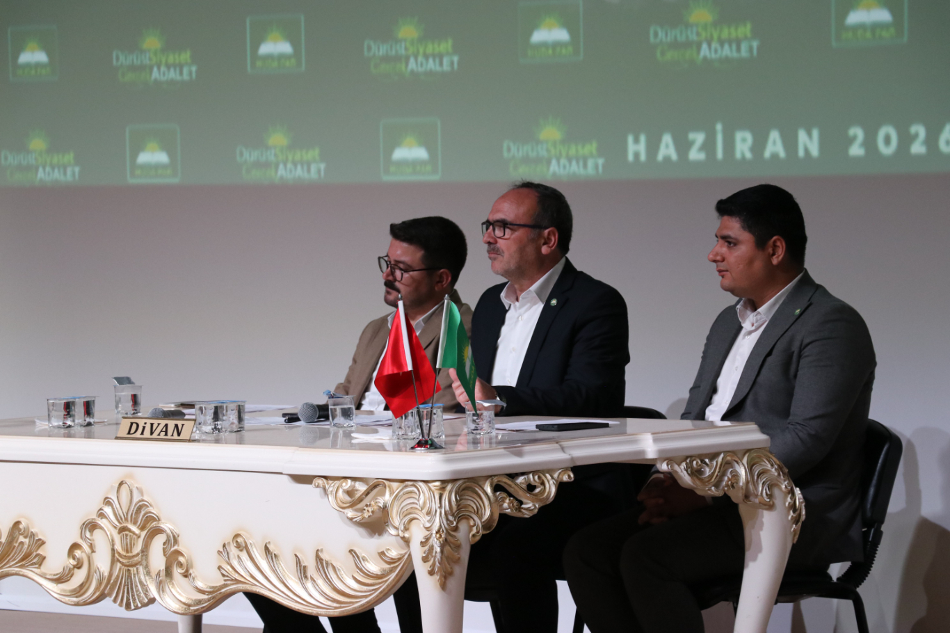 Yapıcıoğlu: Kardeşliğin edebiyatını çok yaptık artık hukukunu tesis etmek zorundayız