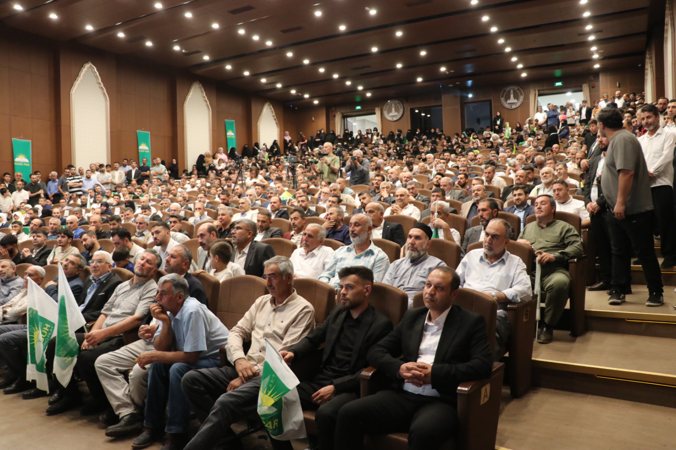 Yapıcıoğlu: Kardeşliğin edebiyatını çok yaptık artık hukukunu tesis etmek zorundayız