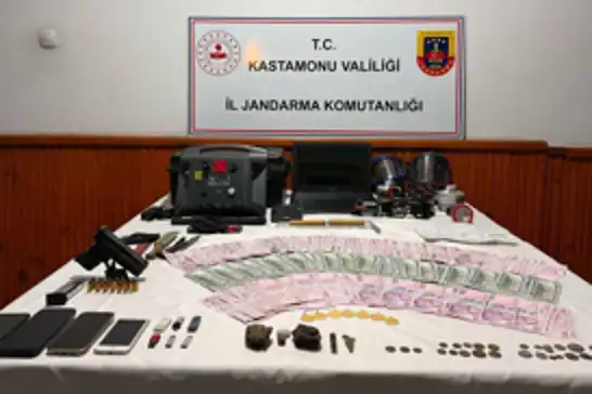 Kastamonu’da kaçakçılık operasyonlarında 13 şüpheli hakkında işlem başlatıldı