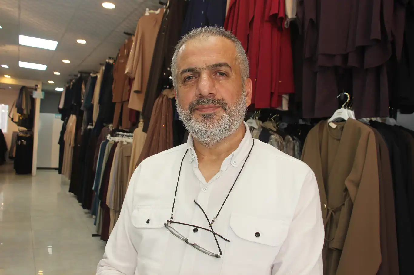 Tesettür giyim mağazası işletmecisi Kurt: Tesettür sadece bir kıyafetten ibaret değildir