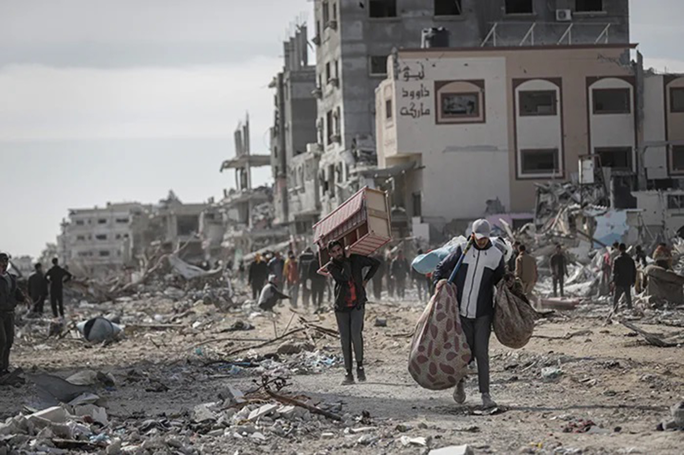Gazze'de insani kriz derinleşiyor: Filistinliler evlerini terk etmeye zorlanıyor
