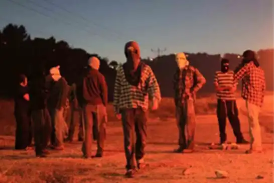 الضفة المنكوبة.إصابة 4 فلسطينيين خلال اعتداء لمستوطنين على بلدة بيتا