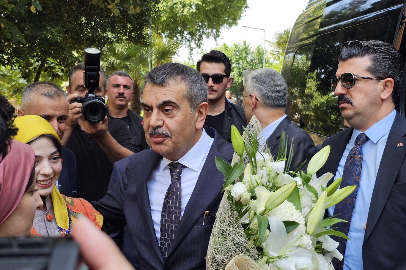 Milli Eğitim Bakanı Tekin: Sosyal medya gençleri milli ve manevi değerlerden uzaklaştırıyor