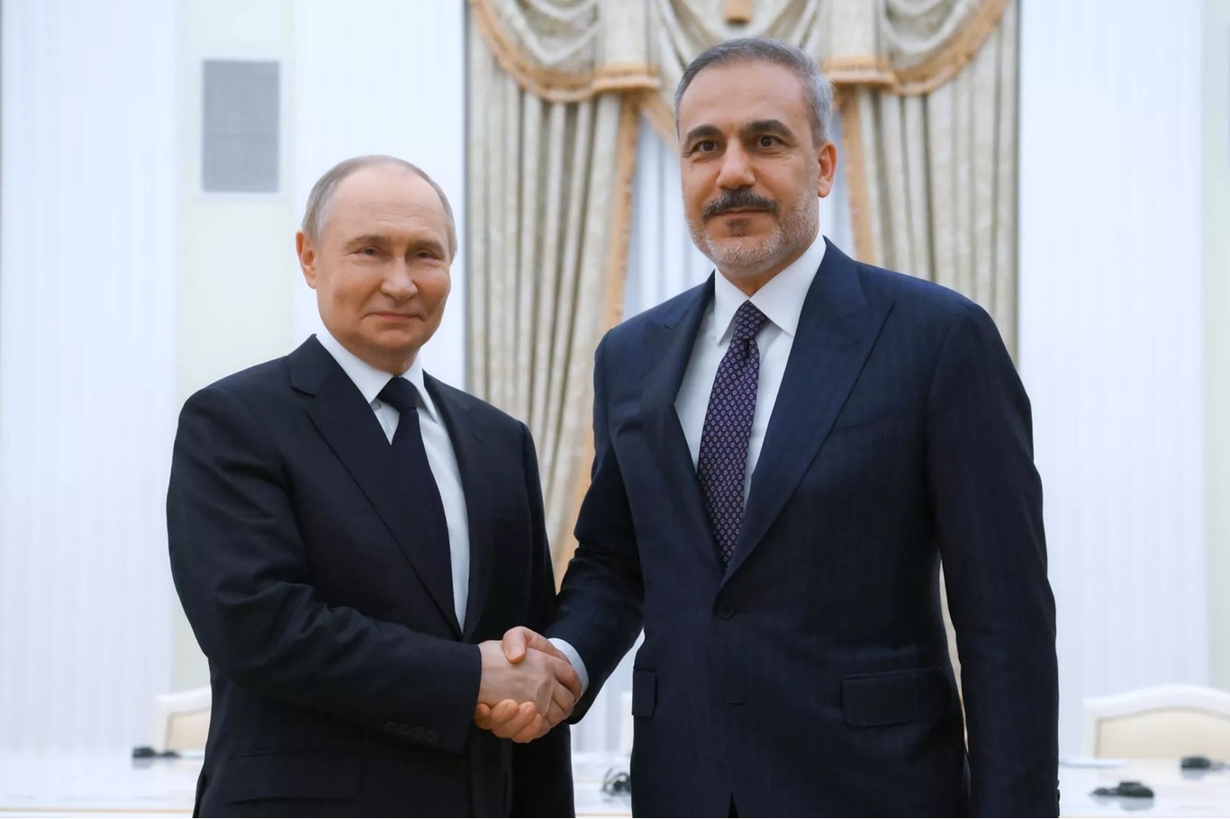 Turkish Foreign Minister Hakan Fidan meets Russian President Putin in Kazan