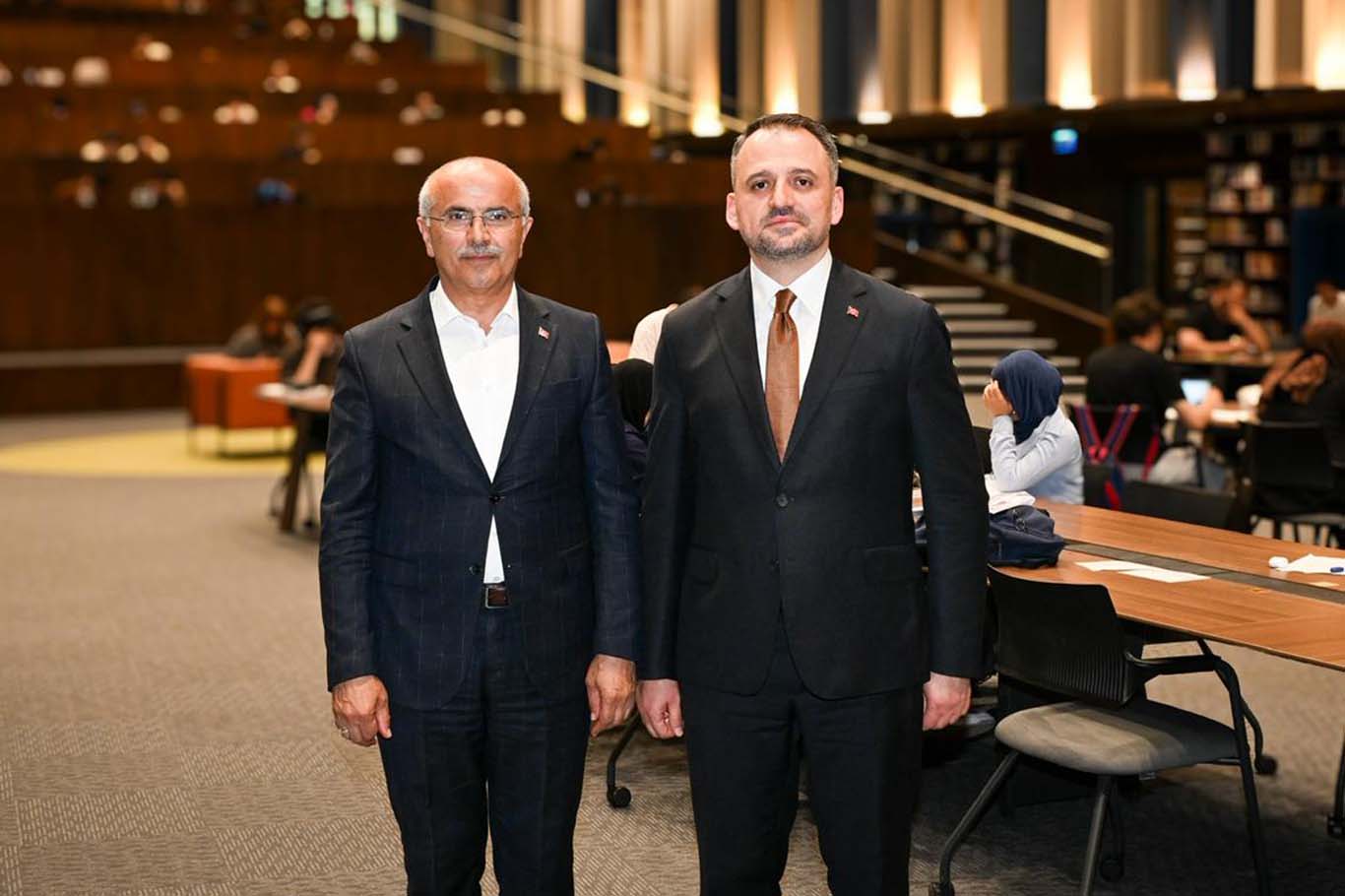 Bakan Yardımcısı Eminoğlu’ndan Malatya Şehir Kütüphanesine tam not