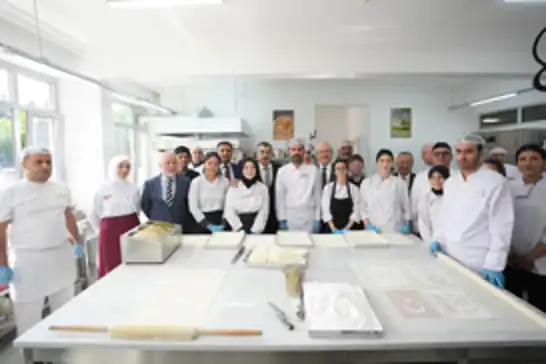 İstanbul’da mesleki lisede "baklavacılık atölyesi" açıldı