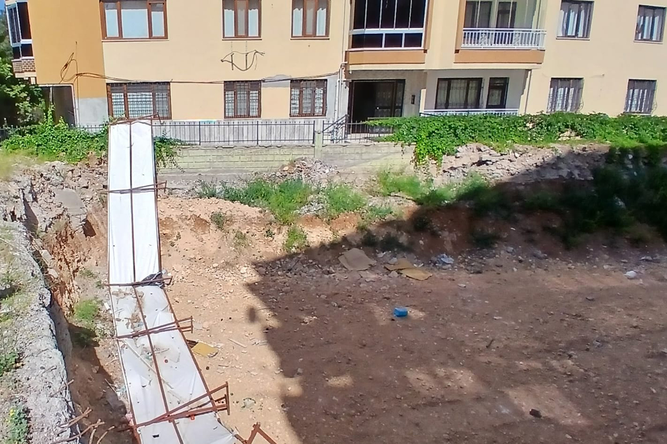 Battalgazi zabıtasından inşaat firmasına cezai işlem