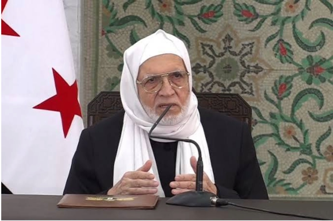  مفتي سوريا يدعو إلى أخذ الحق عبر القضاء والدولة
