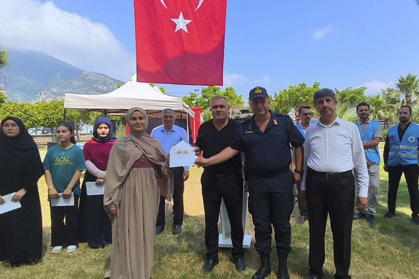 Anamur'da Umre Ödüllü Bilgi Yarışması gerçekleştirildi