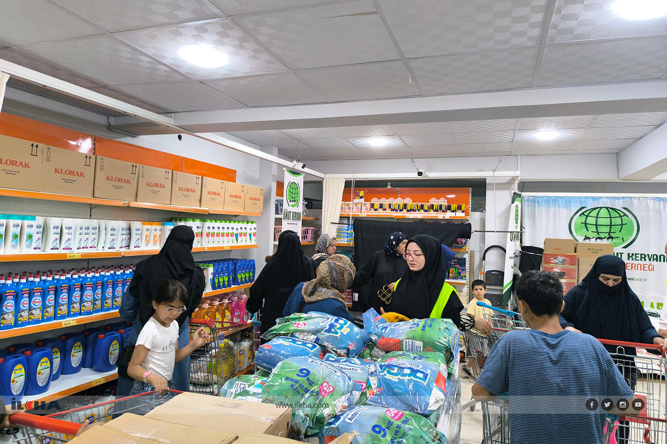 Hope Caravan launches monthly social market aid for families in Şanlıurfa