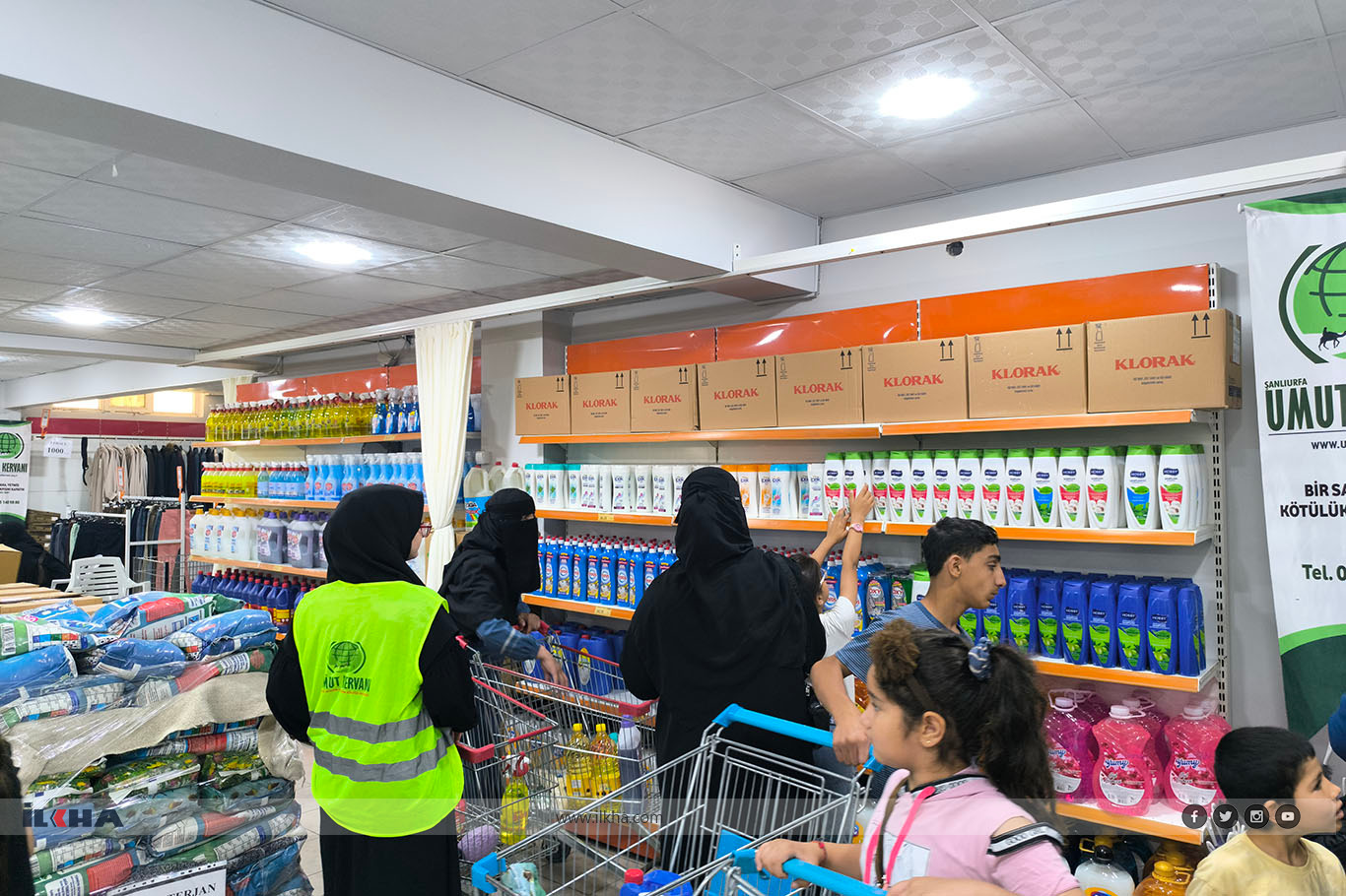 Hope Caravan launches monthly social market aid for families in Şanlıurfa