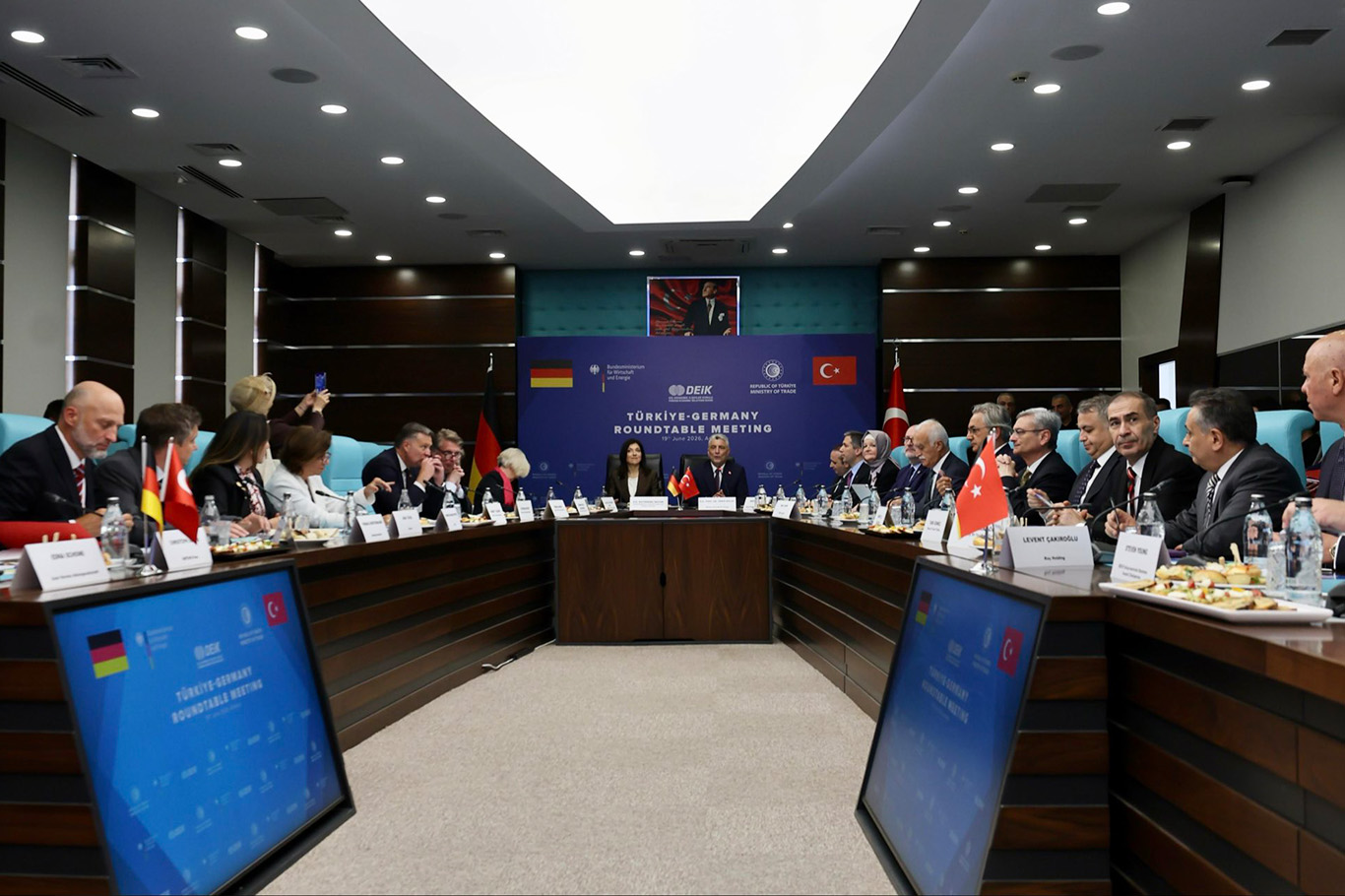 Türkiye and Germany sign new economic cooperation protocol, set $60 billion trade target