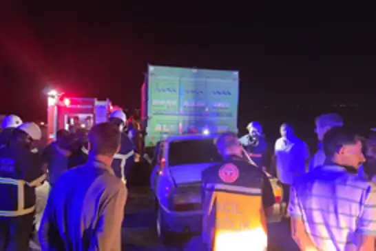 Adıyaman-Samsat yolunda feci kaza: 1 ölü, 1 yaralı