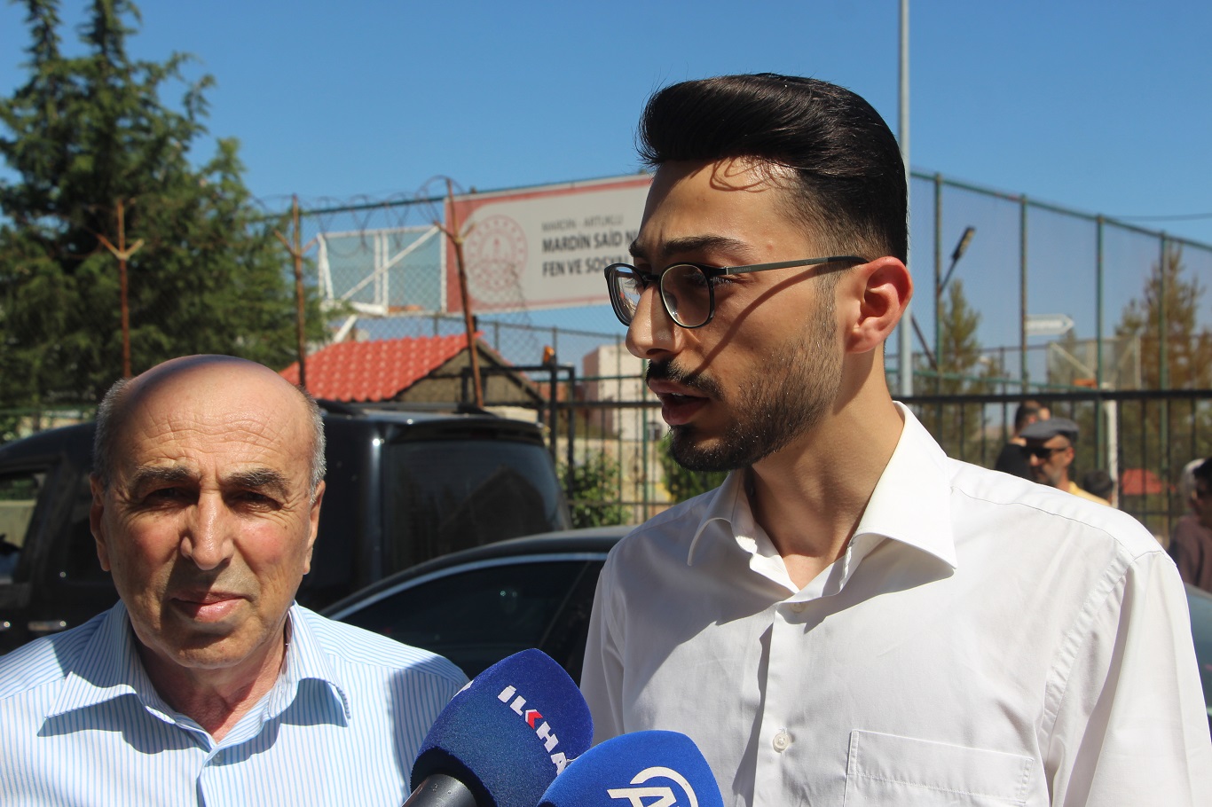 Mardin'de baba-oğul birlikte YKS'ye girdi: Hedefleri ilahiyat fakültesinde sınıf arkadaşı olmak