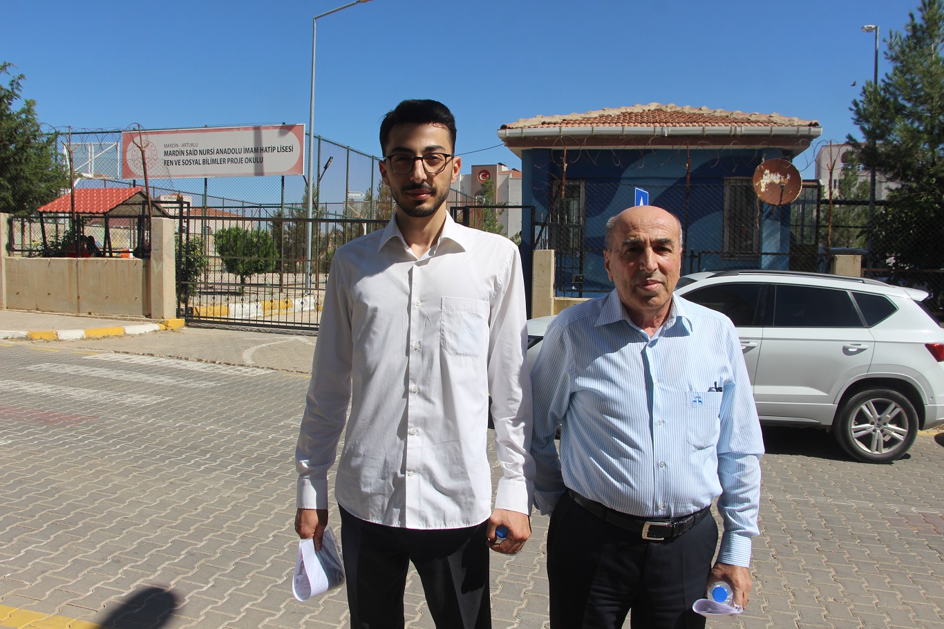 Mardin'de baba-oğul birlikte YKS'ye girdi: Hedefleri ilahiyat fakültesinde sınıf arkadaşı olmak