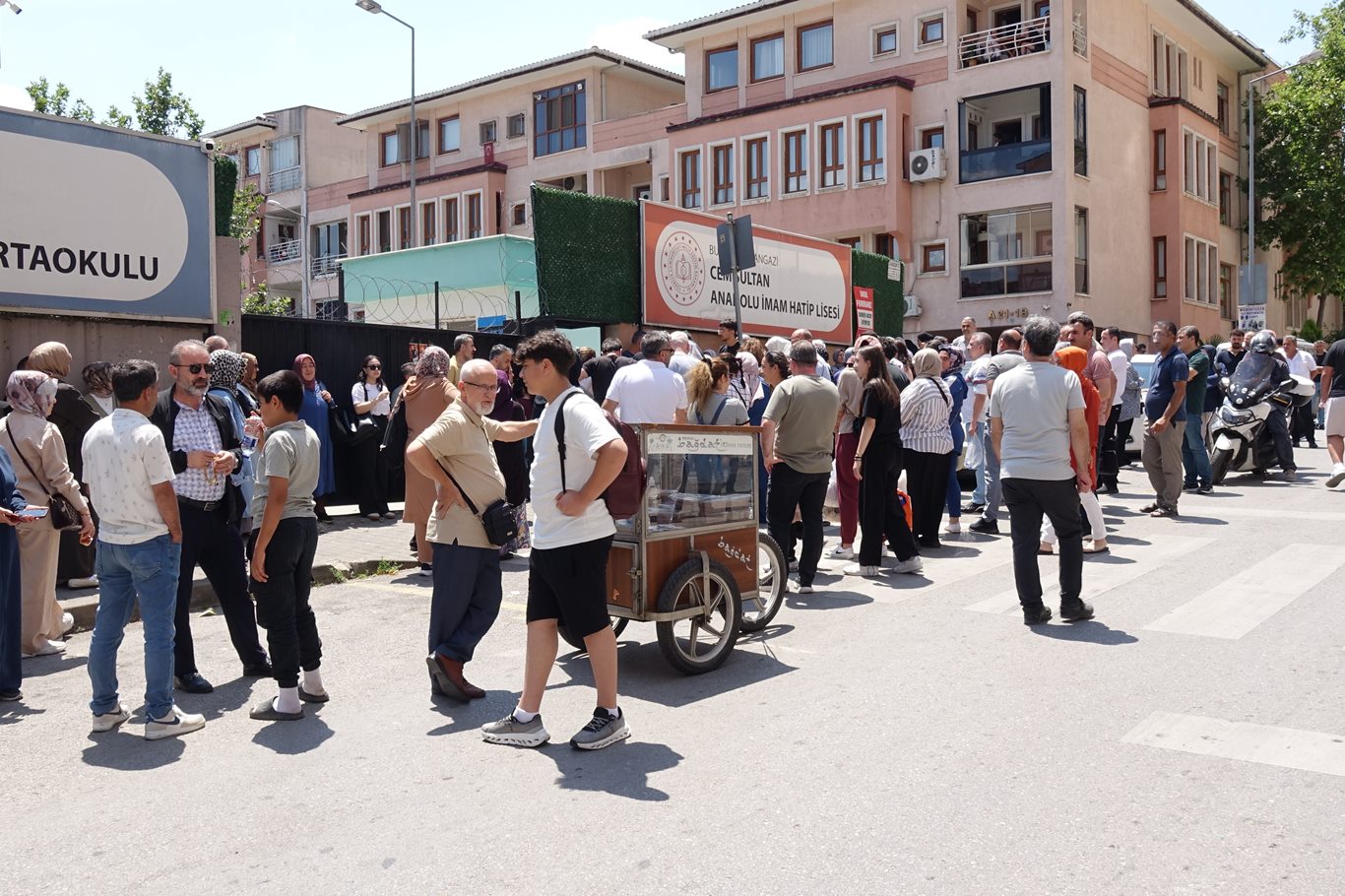 Bursa’da YKS’nin ilk oturumu tamamlandı