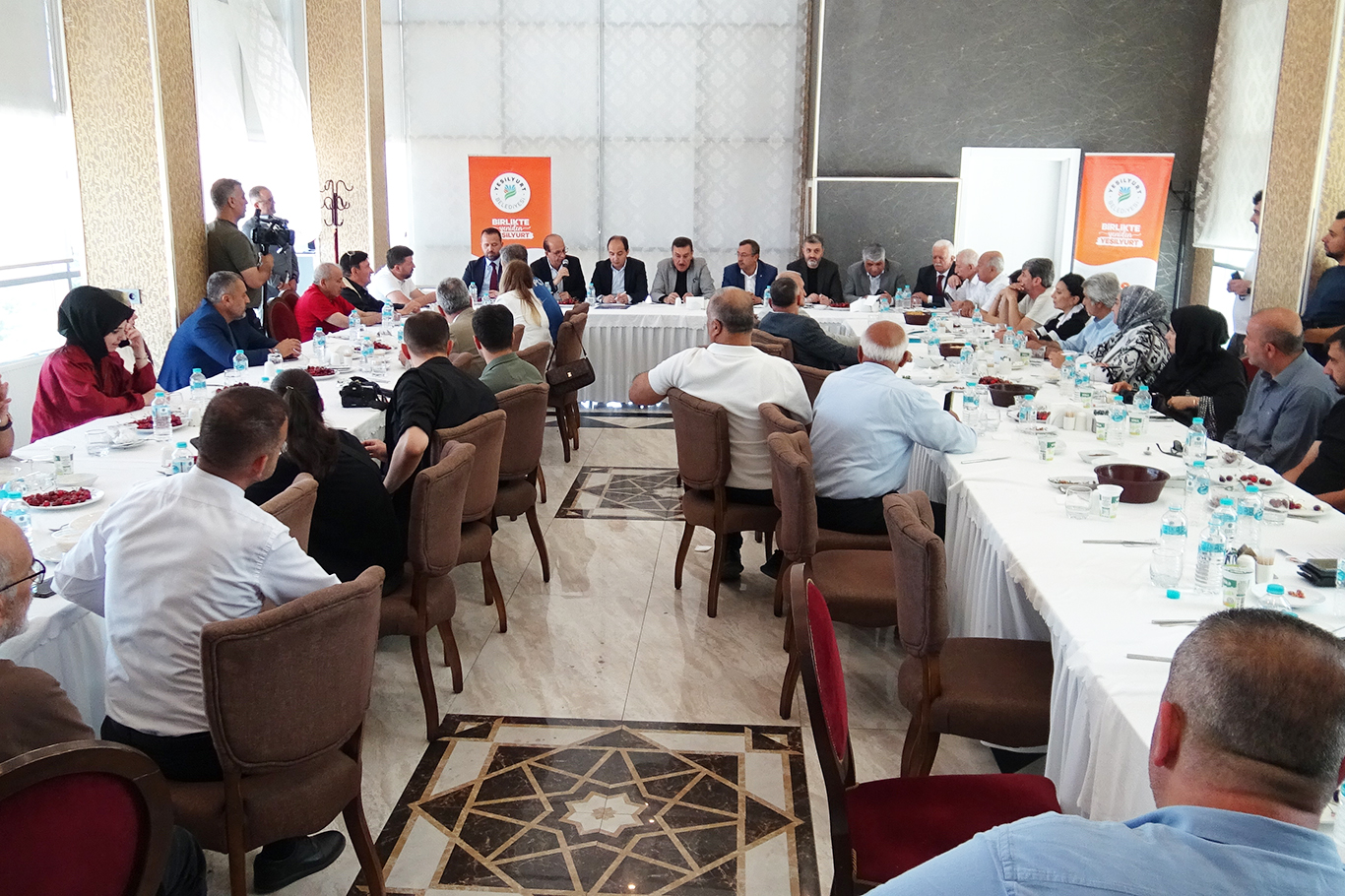 Yeşilyurt'un tescilli kirazı yeniden Türkiye gündemine taşınacak