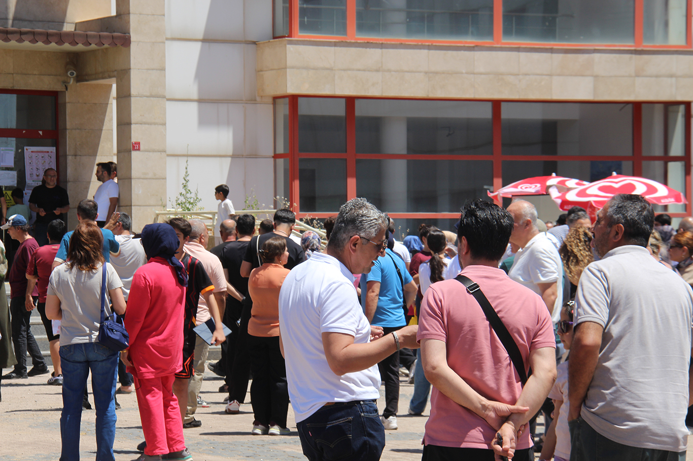 AYT sınavına katılan öğrenciler soruları yorumladı: Matematik soruları süreye oranla oldukça uzun ve zordu