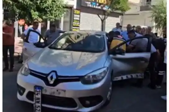 Batman'da trafik kazası: Araçtasıkışan sürücü ekiplerce kurtarıldı