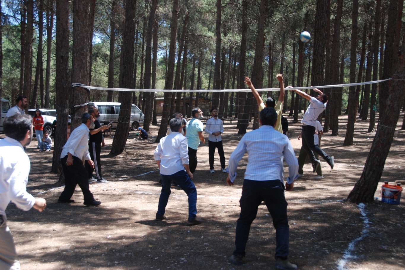HÜDA PAR İzmir İl Başkanlığından “Son Kale Aile” temalı piknik programı