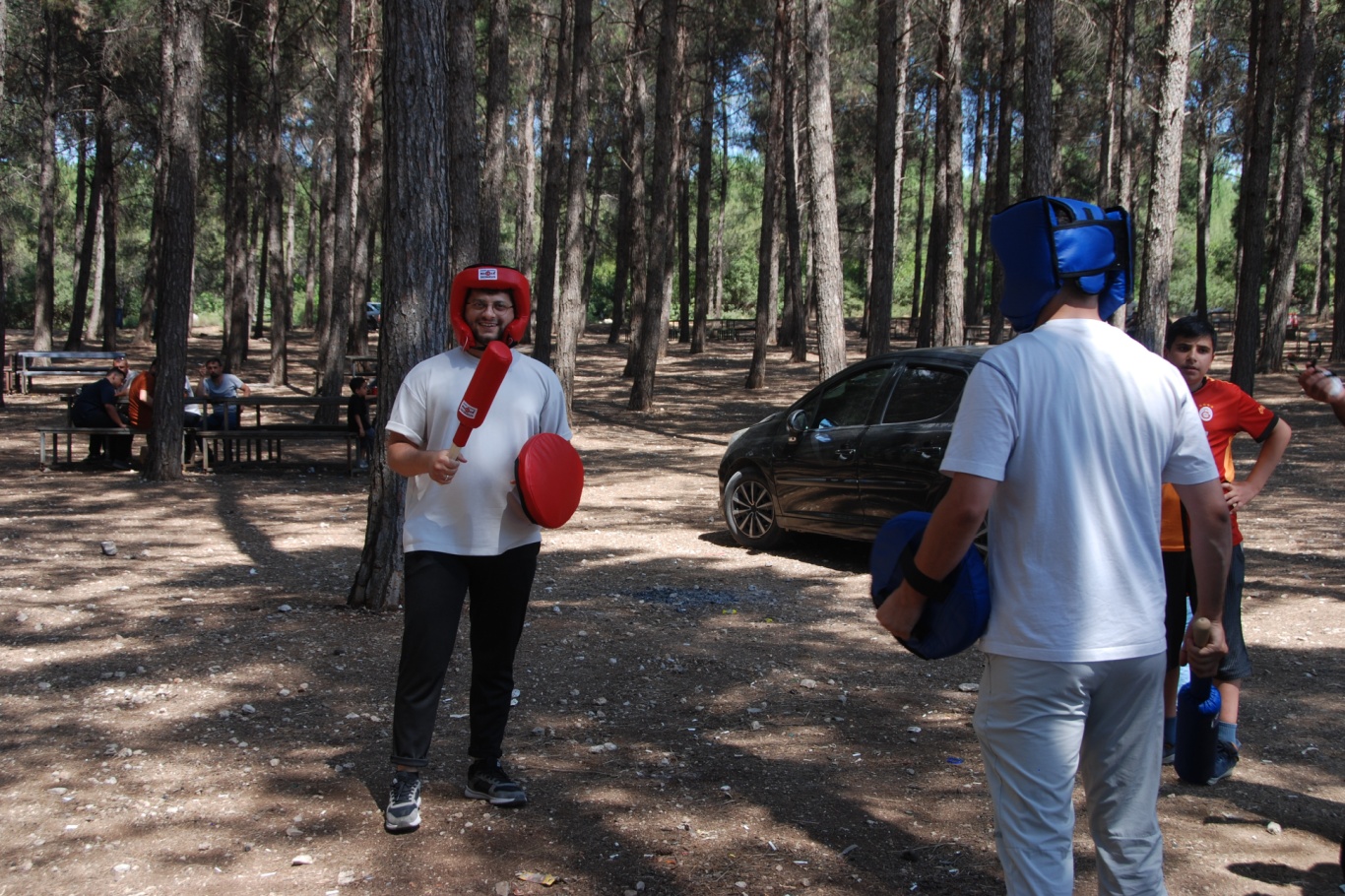HÜDA PAR İzmir İl Başkanlığından “Son Kale Aile” temalı piknik programı