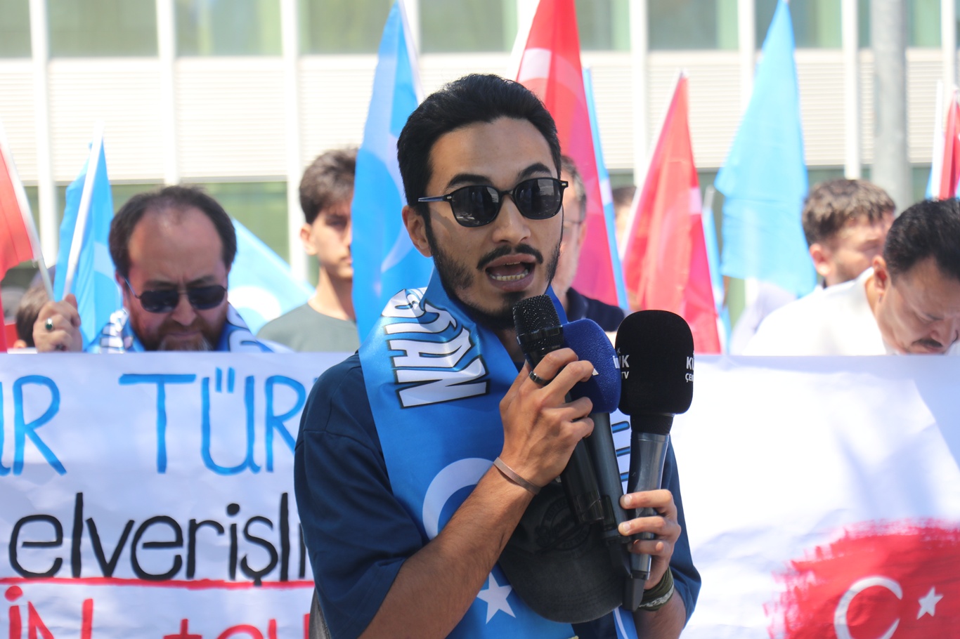 Doğu Türkistanlılardan "Küçükçekmece'de Çin İstemiyoruz!" protestosu