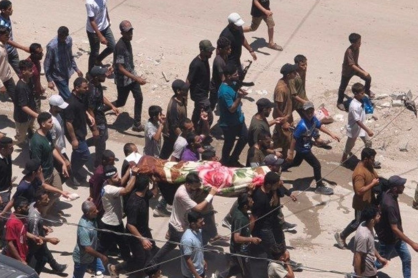 الاحتلال يقتل طالبة مدرسة أثناء توجهها لتقديم امتحان التوجيهي بغزة