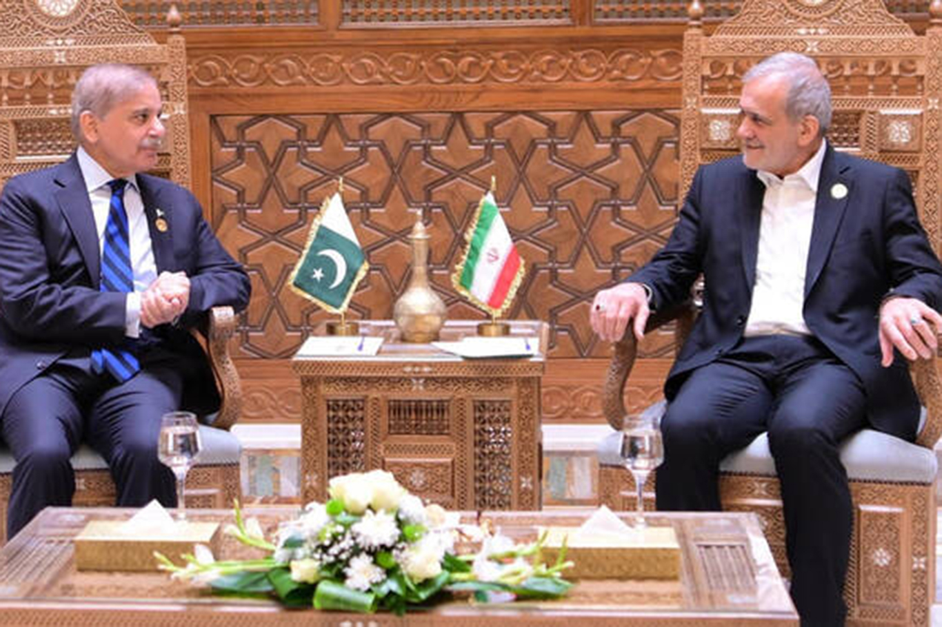 پزیشکیان سەرۆک کۆماری ئێران دەچێتە پاکستان