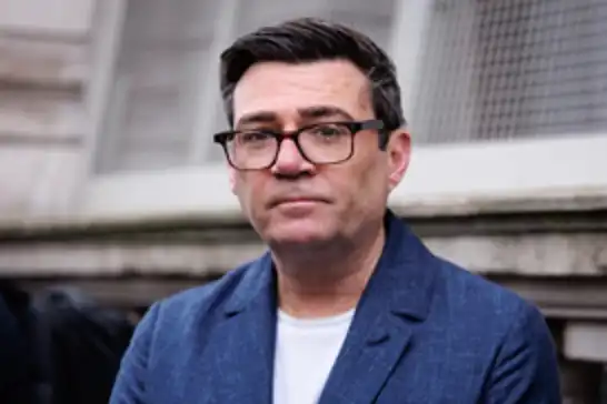 İngiltere'de başbakanlığın en büyük adayı Andy Burnham