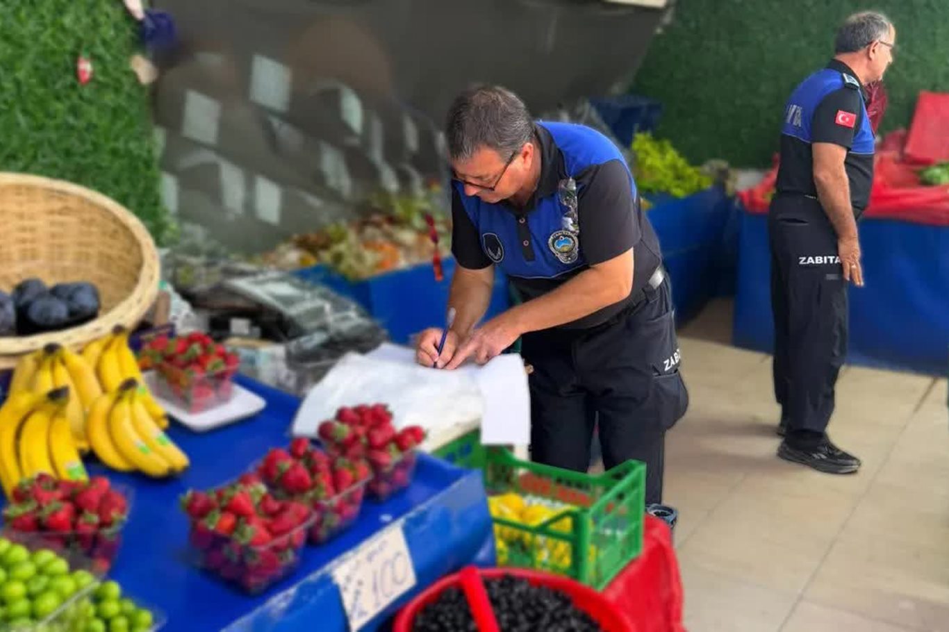 Bursa’da manav işletmelerine denetim: 11 işyerine ceza