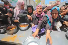 Gazze'de açlığın en ağır yükü: Kırılan onurlar