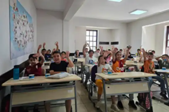 Milyonlarca öğrenci için yaz tatili başlıyor