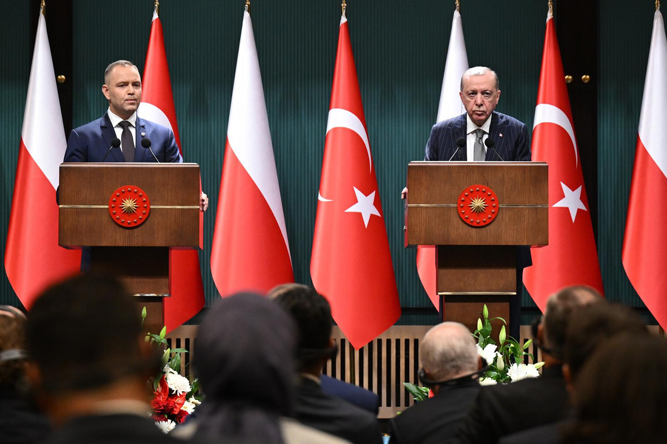 Erdoğan, Polish President Nawrocki vow to deepen ties in defense, trade, and infrastructure during Ankara talks