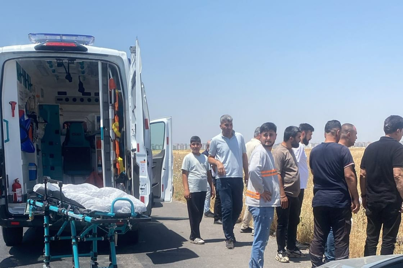 Li Dîyarbekirê wesayît teqle avêt
