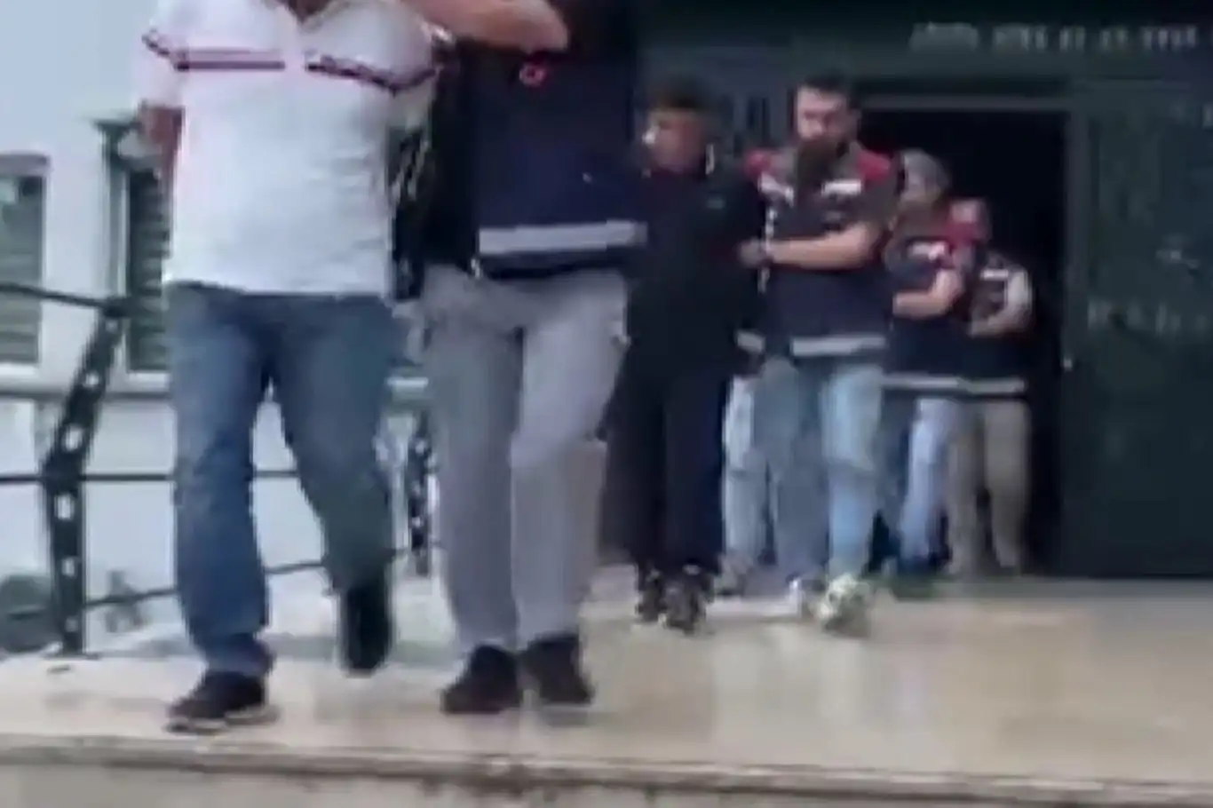 Bursa’da 'Paravan hesap' operasyonu: 4 gözaltı