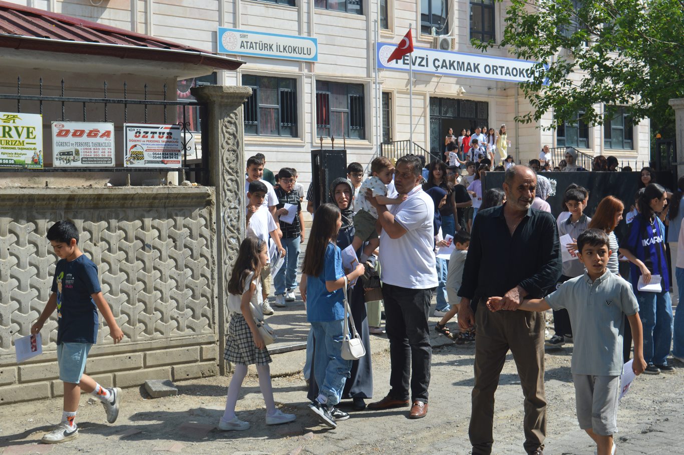 Siirt'te karne heyecanı: Takdir alan da vardı, pişman olan da