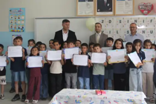 Cizre'de 47 bin öğrenci karne heyecanı yaşadı
