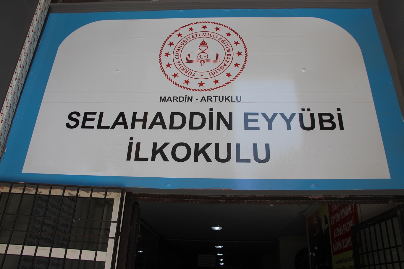Mardin'de karne sevinci yaşayan öğrencilerden Gazze duyarlılığı